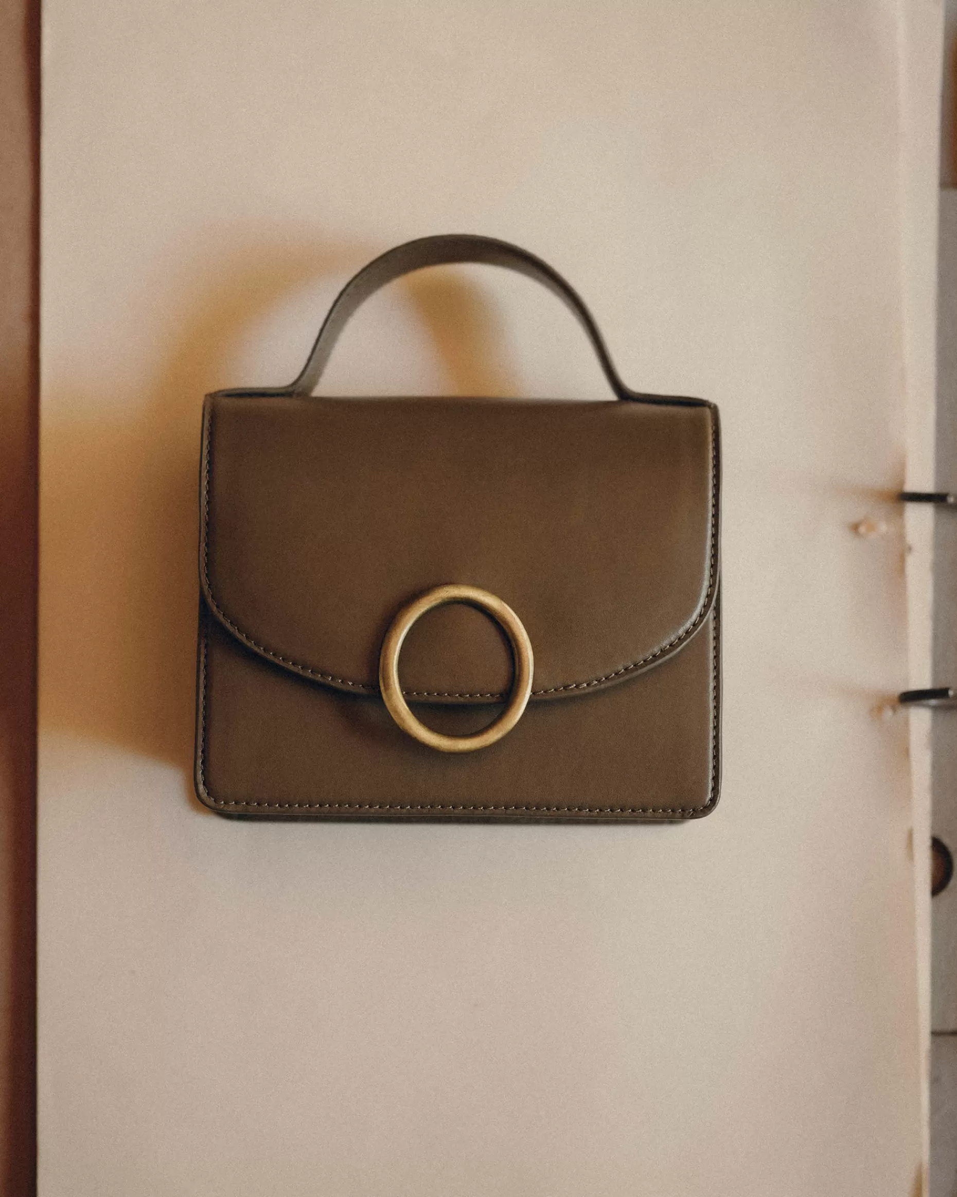 theao_mimi_4-9.webp Sessùn Sacs | Sacs En Cuir*Theao mimi Kaki